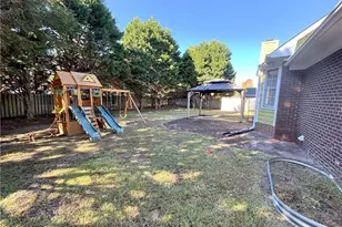 6712 Jacobs Creek Cir, Fayetteville, NC 28306 - Photo 3