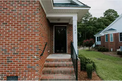 674 W Amberdale Circle, Lumberton, NC 28358 - Photo 3