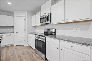 250 Melbourne Dr, Raeford, NC 28376 - Photo 17