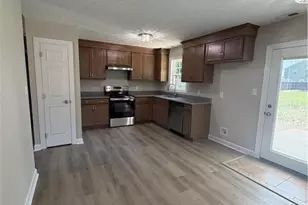 401 Northwoods Dr, Raeford, NC 28376 - Photo 7