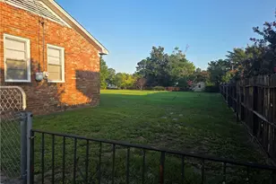 712 E Country Club Dr NW, Fayetteville, NC 28301 - Photo 3