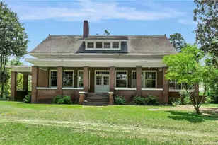 2740 Nc Hwy 71, Maxton, NC 28364 - Photo 1