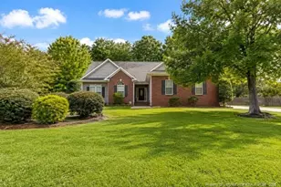 1670 Pristine Ln, Hope Mills, NC 28348 - Photo 1