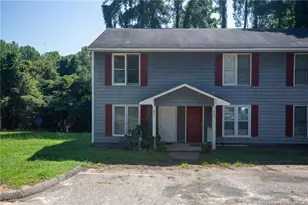 981 Odom Dr, Fayetteville, NC 28304 - Photo 1