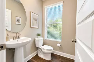 1242 Coach Sta Aly, Raleigh, NC 27601 - Photo 5