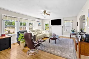 102 Scarborough St, Spring Lake, NC 28390 - Photo 5