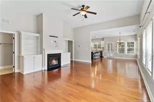 24 Glen Bend Ct, Spring Lake, NC 28390 - Photo 9