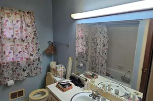 5209 Sedgefield Dr, Raleigh, NC 27609 - Photo 25