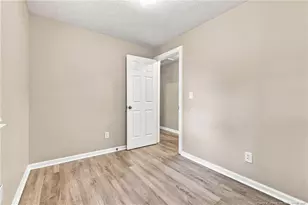 604 Calhoun St, Clinton, NC 28328 - Photo 25