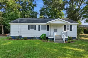 604 Calhoun St, Clinton, NC 28328 - Photo 3