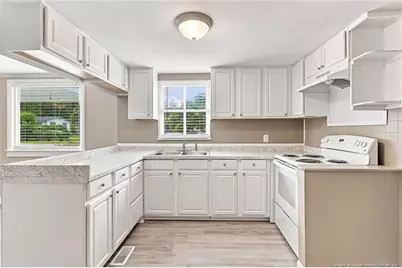 604 Calhoun Street, Clinton, NC 28328 - Photo 15