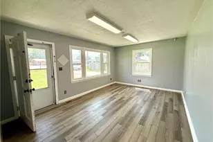 581 N Reilly Rd, Fayetteville, NC 28303 - Photo 13