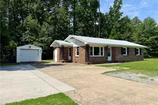 581 N Reilly Rd, Fayetteville, NC 28303 - Photo 9