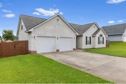 172 Walden Green Drive, Raeford, NC 28376 - Photo 3