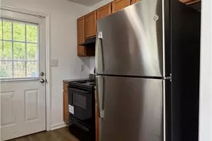 3019 Copenhagen Dr, Fayetteville, NC 28301 - Photo 7