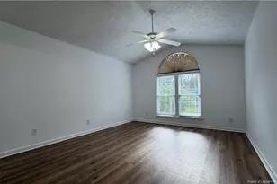 3019 Copenhagen Dr, Fayetteville, NC 28301 - Photo 9