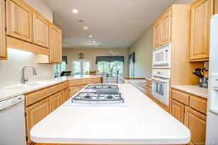 758 Turnbury Ct, Sanford, NC 27332 - Photo 13