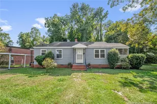 104 E Cottingham St, Maxton, NC 28364 - Photo 1