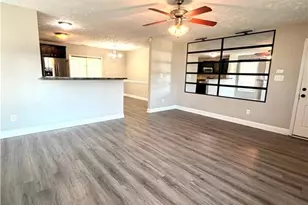 2110 Queen Elizabeth Ln, Hope Mills, NC 28348 - Photo 5
