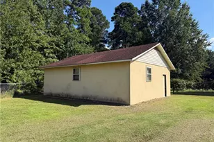 1952 Bee Gee Rd, Lumberton, NC 28358 - Photo 21