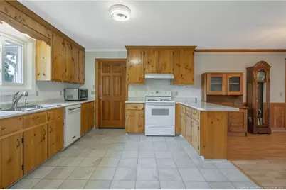 401 Carolina Way, Sanford, NC 27332 - Photo 15