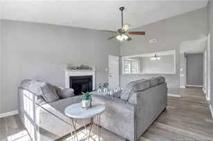 806 S Buckeye Dr, Raeford, NC 28376 - Photo 5