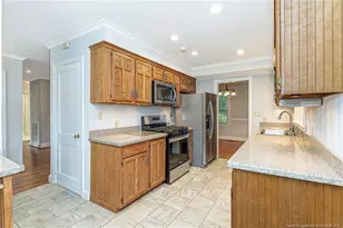 222 Valley Rd, Fayetteville, NC 28305 - Photo 9