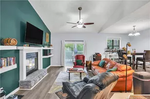 304 Whipple Tree Ln, Fayetteville, NC 28314 - Photo 5