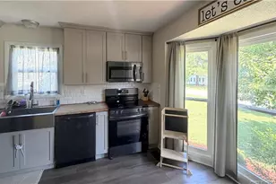 6374 Lake Trail Dr, Fayetteville, NC 28304 - Photo 7