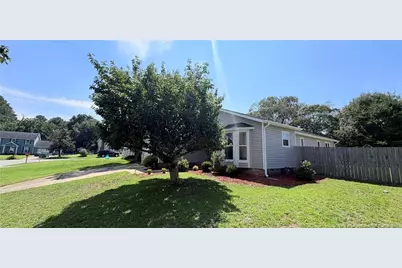 6374 Lake Trail Drive, Fayetteville, NC 28304 - Photo 5