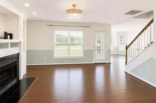 1918 Sunshine Ct, Hope Mills, NC 28348 - Photo 9