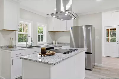 98 S Fayetteville Street, Parkton, NC 28371 - Photo 9