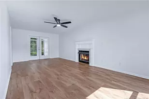 6539 Jacobs Creek Cir, Fayetteville, NC 28306 - Photo 3