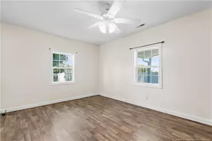 219 W Brocklyn St, Benson, NC 27504 - Photo 11