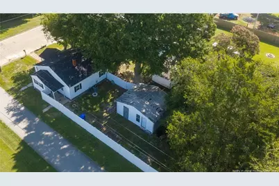 219 W Brocklyn Street, Benson, NC 27504 - Photo 31