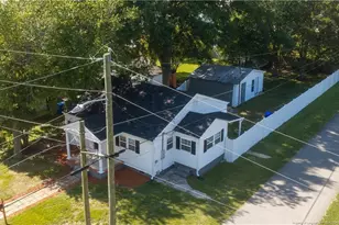 219 W Brocklyn St, Benson, NC 27504 - Photo 27