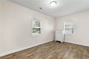 219 W Brocklyn St, Benson, NC 27504 - Photo 15