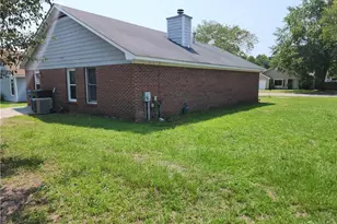 5598 Quietwood Pl, Fayetteville, NC 28304 - Photo 23