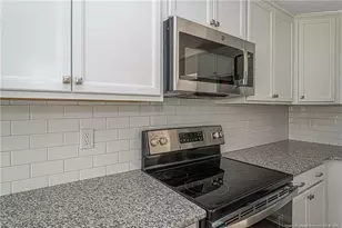 907 Rochester Dr, Fayetteville, NC 28305 - Photo 15