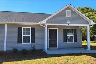 1700 E 7th St, Lumberton, NC 28358 - Photo 1