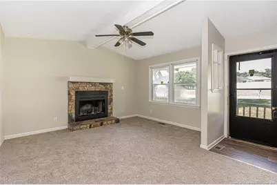 945 Kennesaw Drive, Fayetteville, NC 28314 - Photo 7