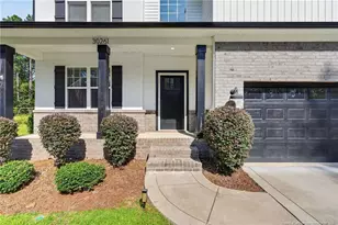 30261 East Lake Dr, Wagram, NC 28396 - Photo 3