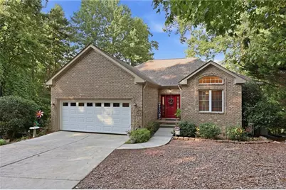 3233 Leicester Circle, Sanford, NC 27332 - Photo 3