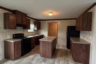 888 Roberta Rd, Fairmont, NC 28340 - Photo 7