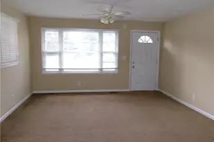 301 W Vinson Ave, Autryville, NC 28318 - Photo 7
