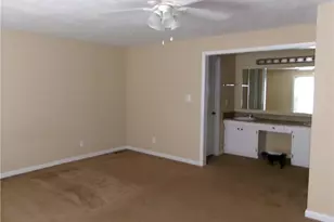 301 W Vinson Ave, Autryville, NC 28318 - Photo 13