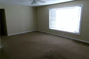 301 W Vinson Ave, Autryville, NC 28318 - Photo 15