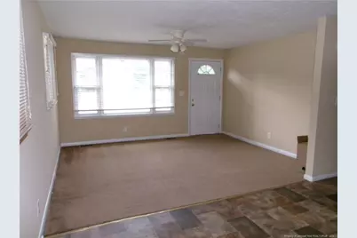 301 W Vinson Avenue, Autryville, NC 28318 - Photo 5