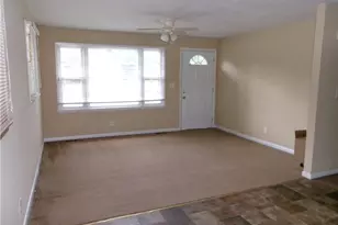 301 W Vinson Ave, Autryville, NC 28318 - Photo 5