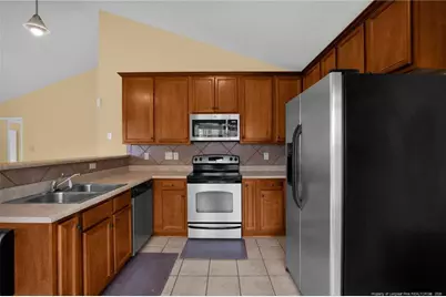 8236 Frenchorn Lane, Fayetteville, NC 28314 - Photo 11